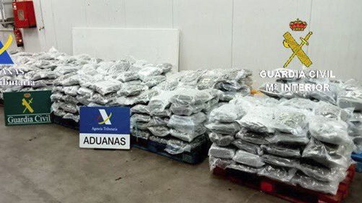 Imagen de las bolsas de marihuana interceptadas en el Puerto de Bilbao Imagen de las bolsas de marihuana interceptadas en el Puerto de Bilbao