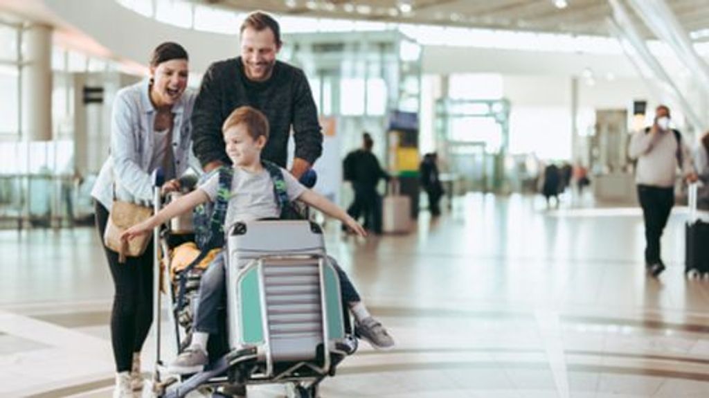 Los menores de 14 años no están obligados a viajar con DNI.