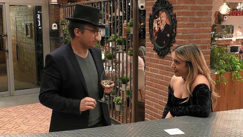 Senén y Leire durante su cita en 'First Dates'