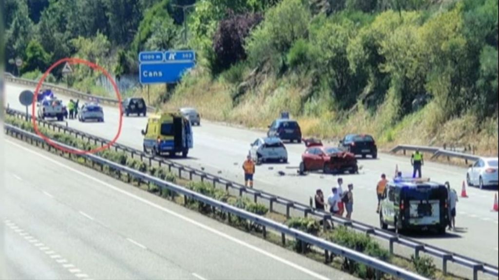 Buscan al conductor que se dio a la fuga tras atropellar a un motorista en Galicia