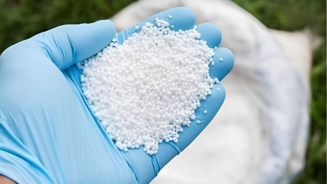 NITRÓGENO PARA FERTILIZANTE PROCEDENTE DE AMONIACO FOTO FREEPICK