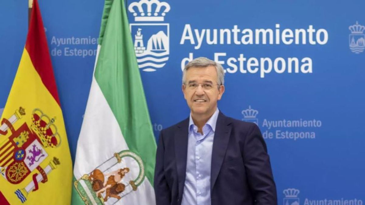 El alcalde de Estepona (Málaga), José María García Urbano