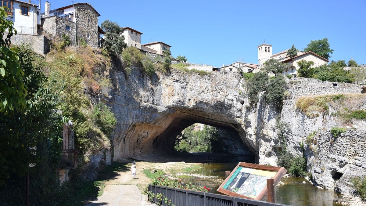El municipio de Puentedey (Burgos) se incorpora en 2022 a la red de los pueblos más bonitos de España El municipio de Puentedey (Burgos) se incorpora en 2022 a la red de los pueblos más bonitos de España