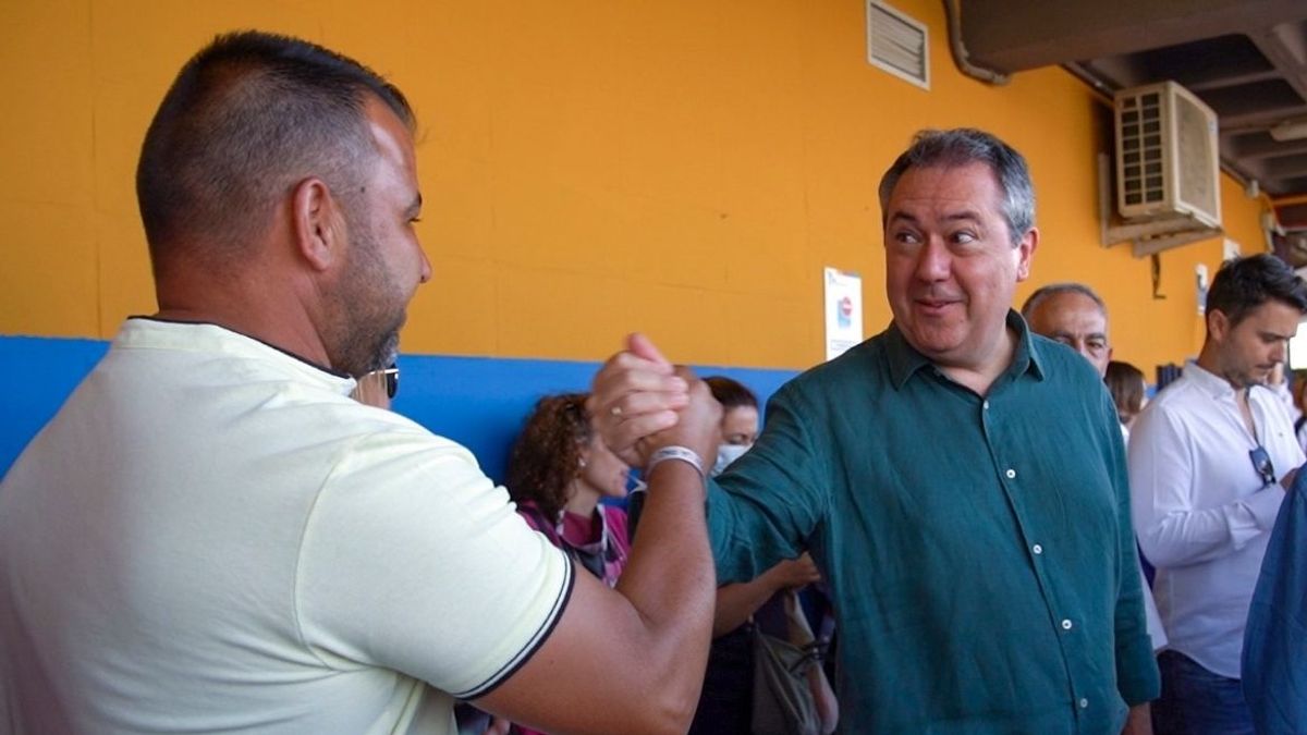 EuropaPress 4499058 secretario general psoe a juan espadas visita centro deportivo amate (1) EuropaPress 4499058 secretario general psoe a juan espadas visita centro deportivo amate (1)