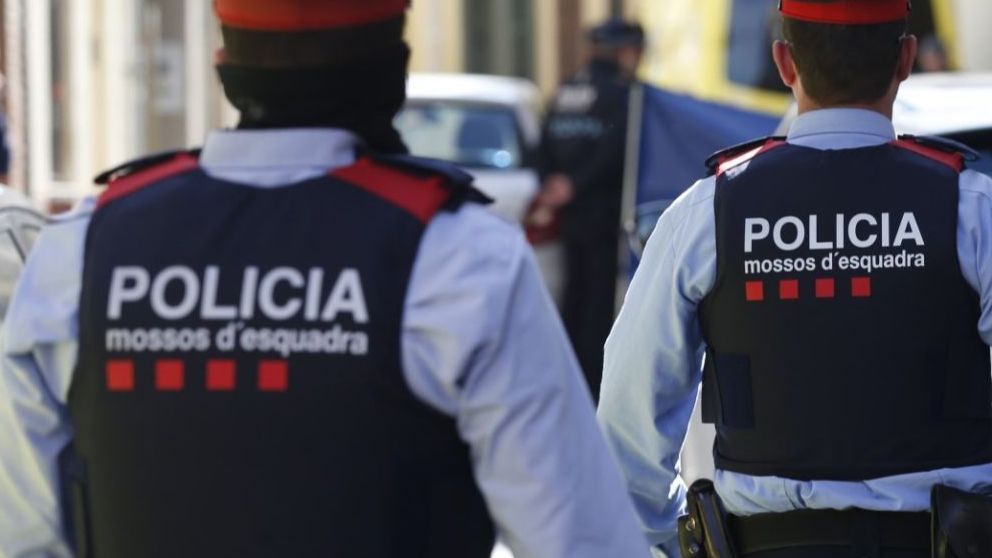 Prisión para dos jóvenes por abusar presuntamente de dos menores en Olot, Girona