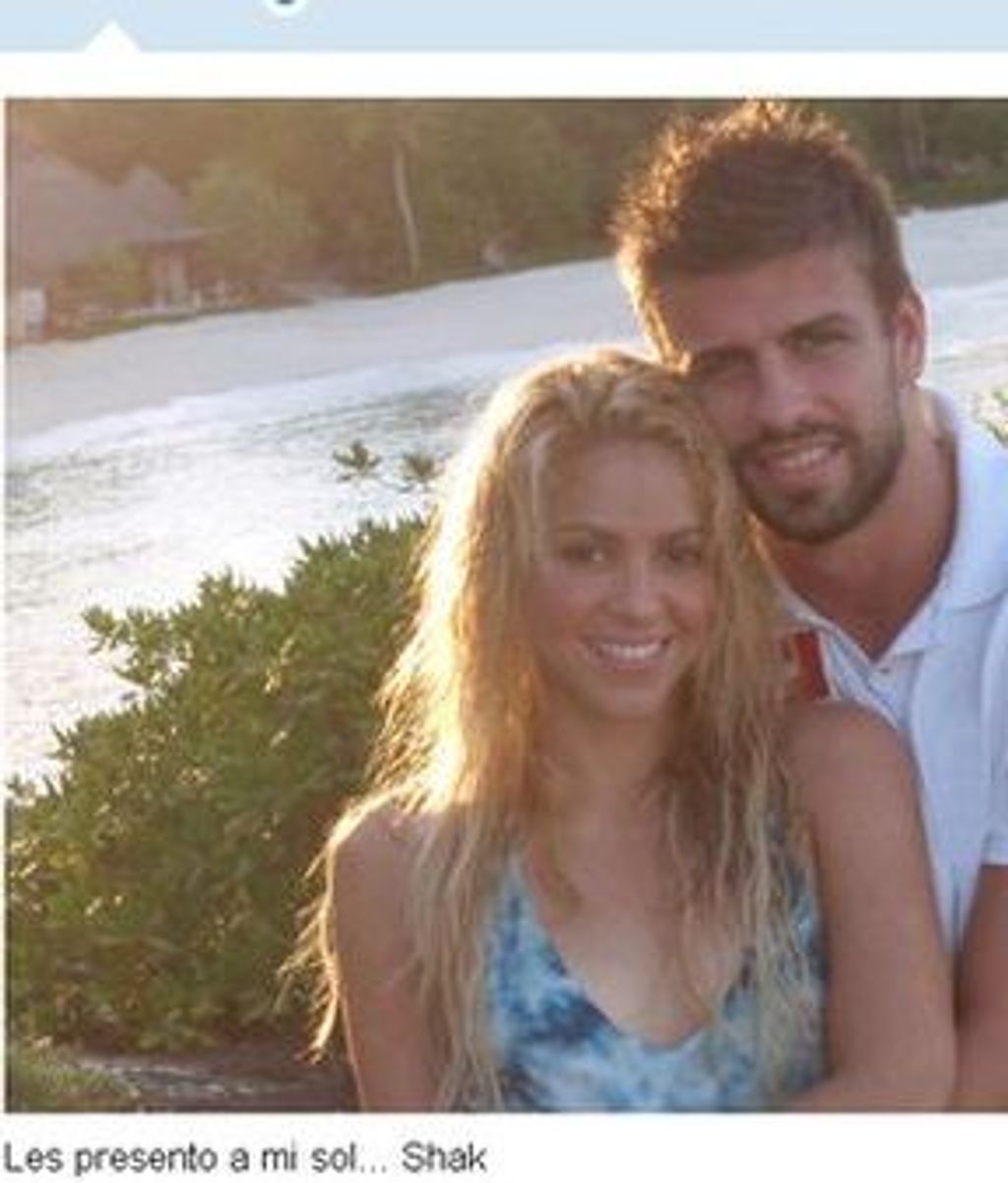 Shakira y Piqué confirman su amor en Twitter