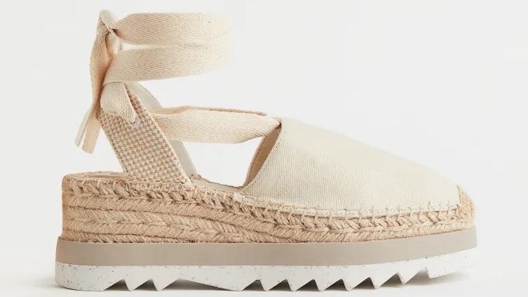 Alpargatas con plataforma de H&M