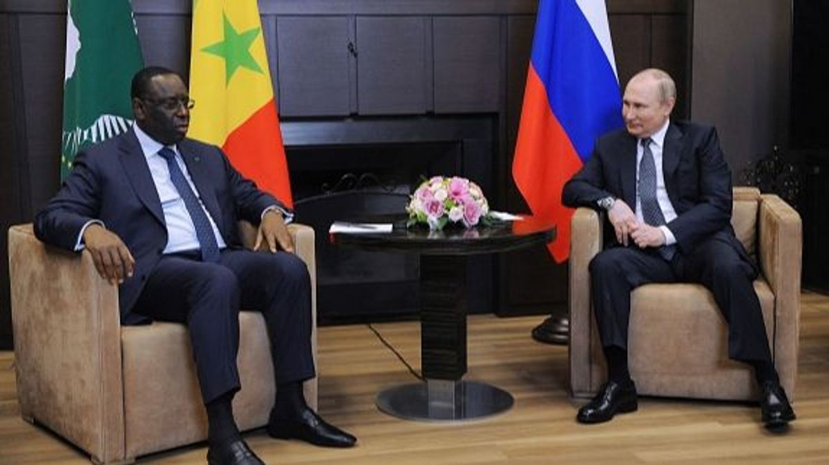 El presidente ruso, Vladimir Putin, se reúne con el presidente de Senegal y presidente de la Unión Africana (UA), Macky Sall, en Sochi.