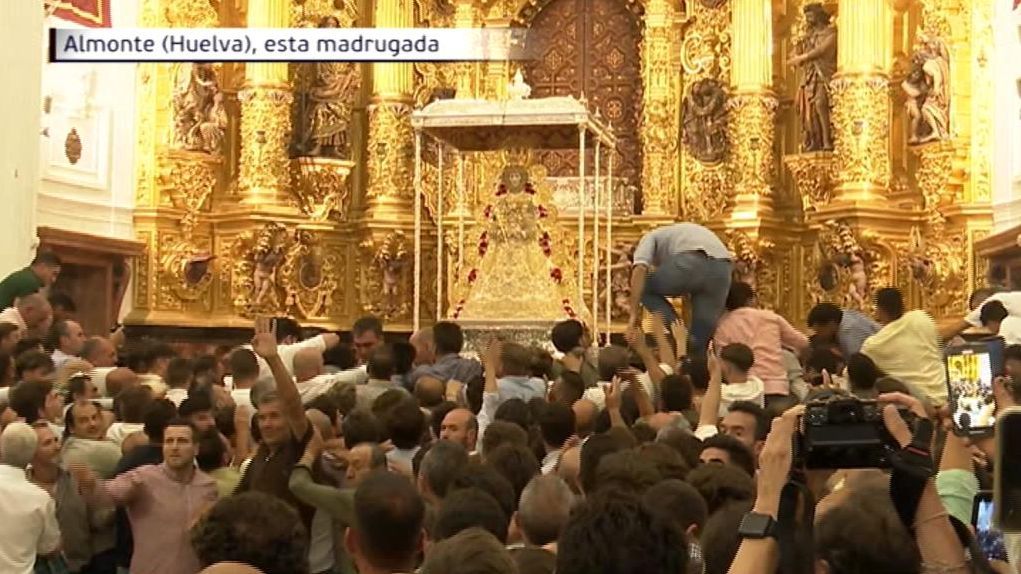 El salto de la reja de la Virgen del Rocío y otros vídeos del 6 de junio de 2022