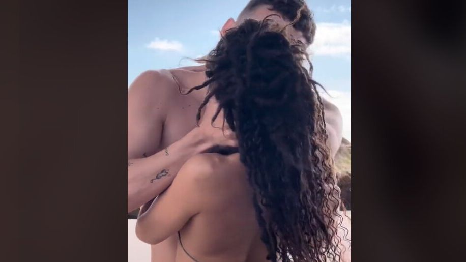 FKA Twigs y Arón Piper aparecen besándose en Tik Tok