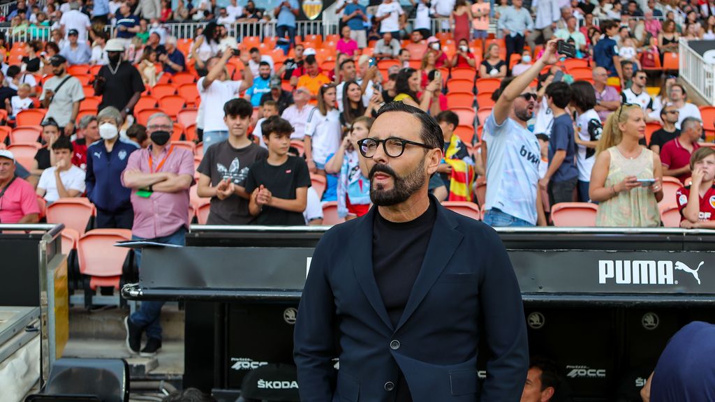 José Bordalás en un partido en Mestalla