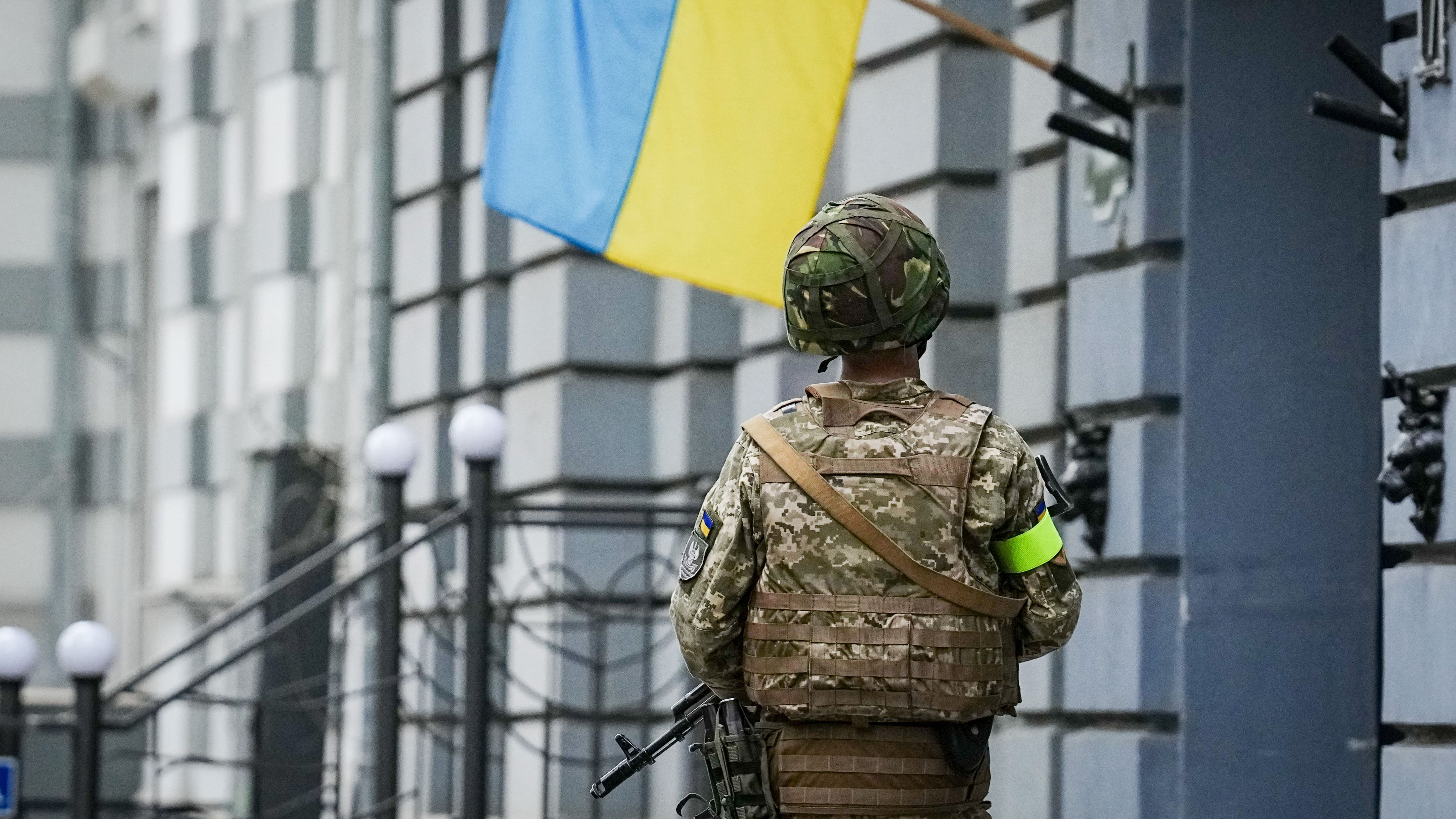 Los misiles rusos siguen destruyendo importantes objetivos civiles en Ucrania