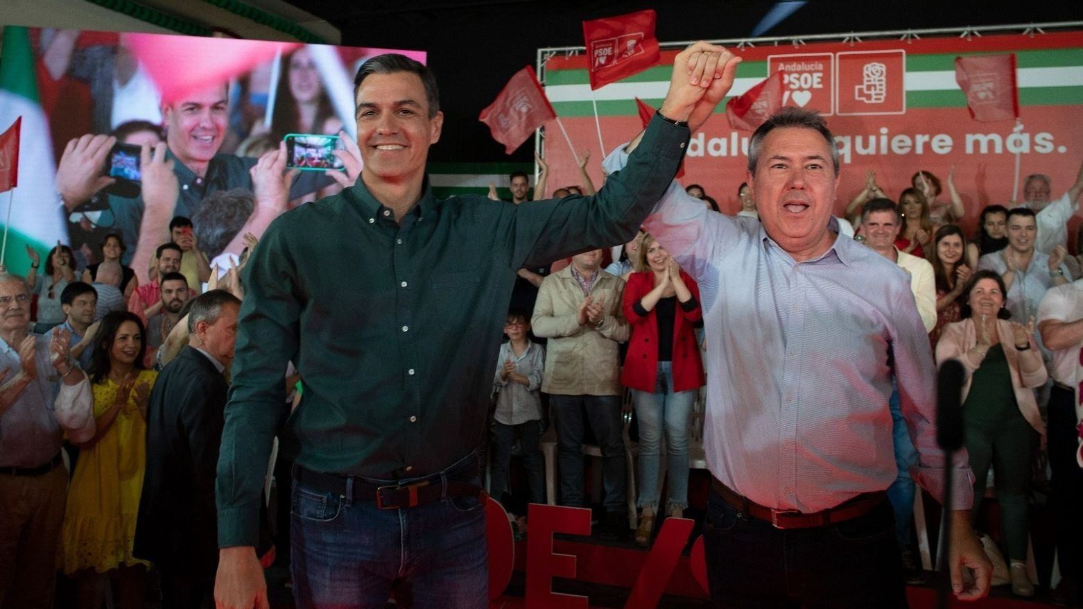 Pedro Sánchez y Juan Espadas, en un mitin en Andalucía