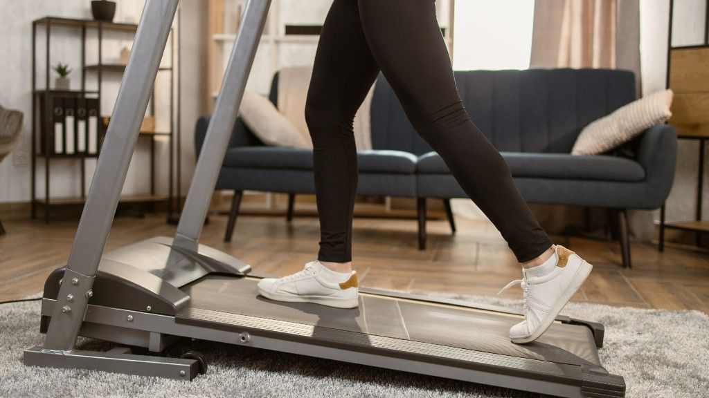 Ahorra un 34% de descuento en la máquina de correr fitfiu solo en Amazon