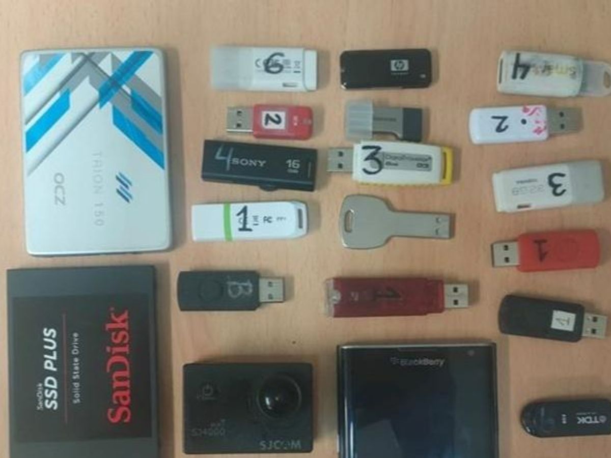 Detenido por grabar las partes íntimas de mujeres con una cámara oculta en Madrid Detenido por grabar las partes íntimas de mujeres con una cámara oculta en Madrid