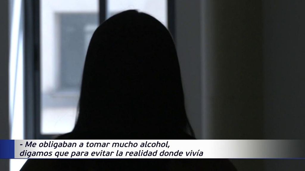 Marisa, 22 años, el rostro de la prostitución más oscura: esclavizada y alcoholizada