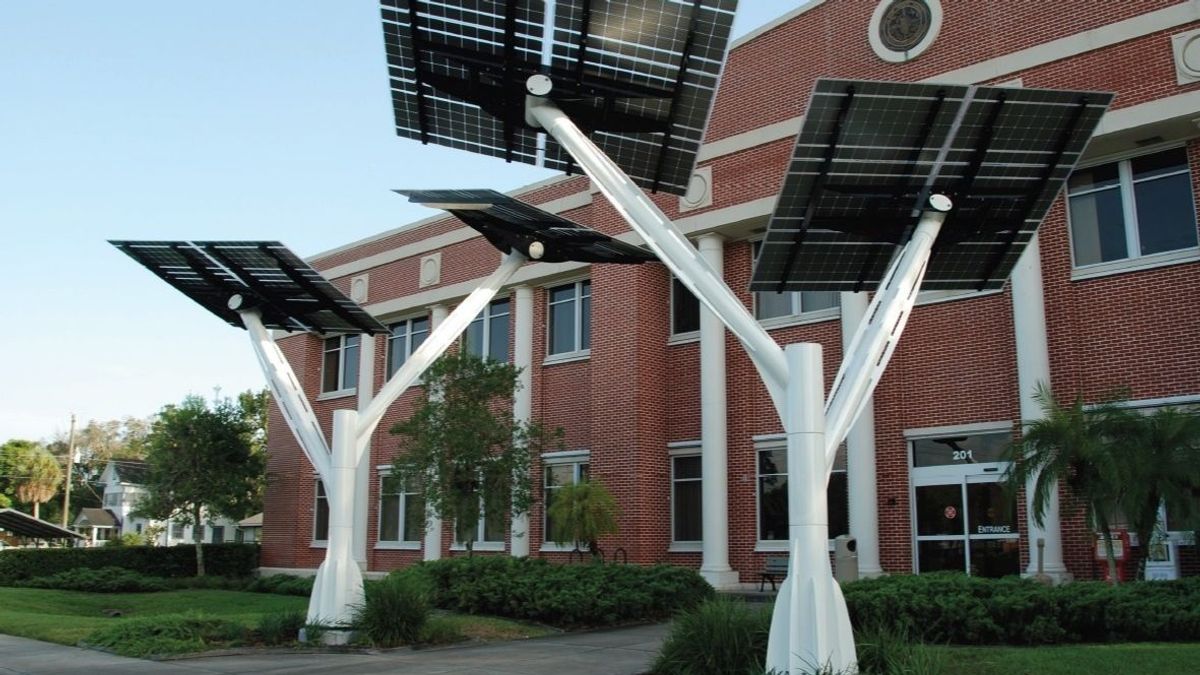 La Marina de Valencia tendrá un árbol solar para recarga de pequeños vehículos y dispositivos electrícos La Marina de Valencia tendrá un árbol solar para recarga de pequeños vehículos y dispositivos electrícos