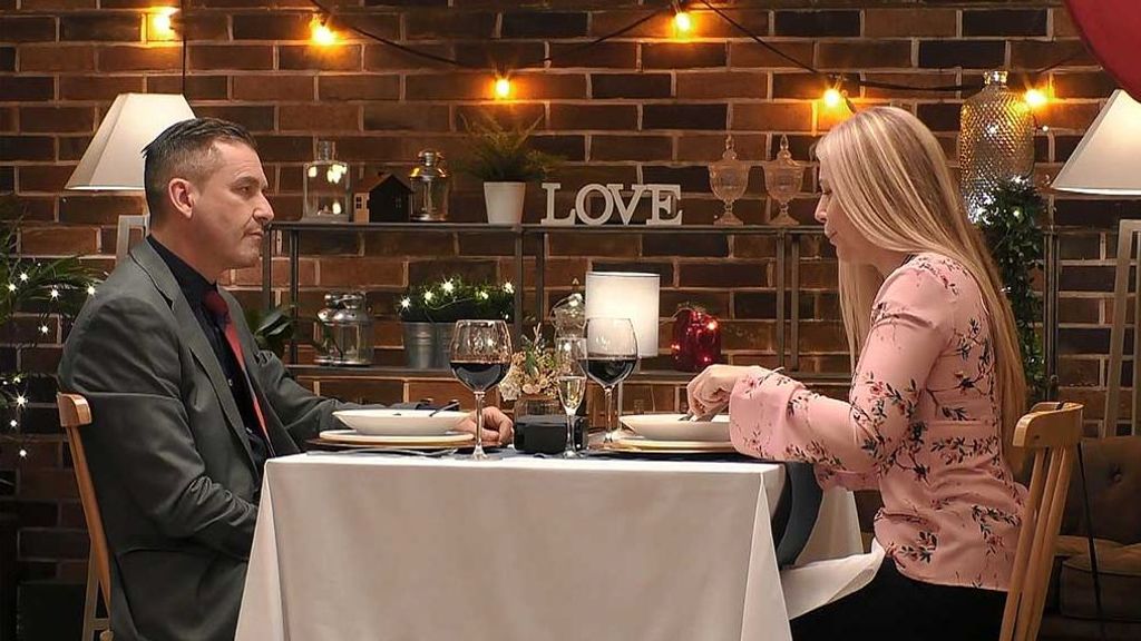 Manuel 'Nani' y Viktoria durante su cita en 'First Dates'