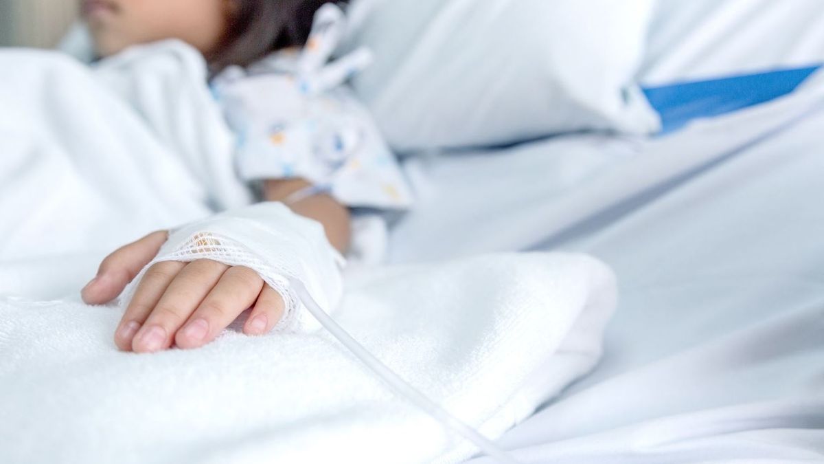 10 niños muertos y 700 casos por la hepatitis infantil de origen desconocido 10 niños muertos y 700 casos por la hepatitis infantil de origen desconocido