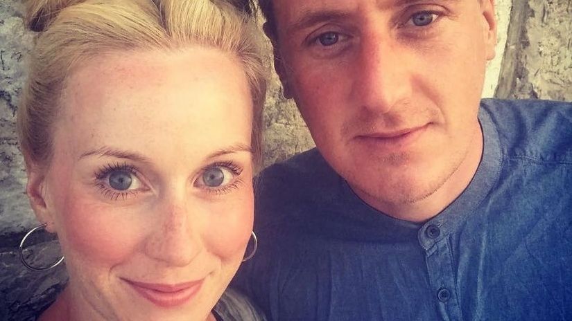 Holly Braithwaite le diagnosticaron demencia frontotemporal a sus 34 años