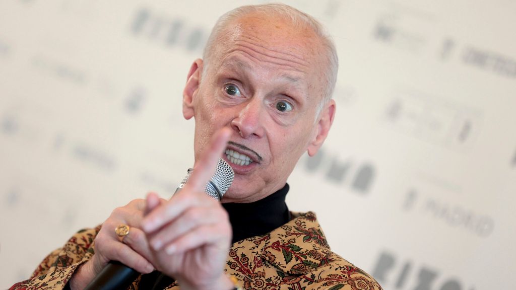 John Waters: “Ahora para rodar un cunnilingus tiene que haber una vagina falsa”