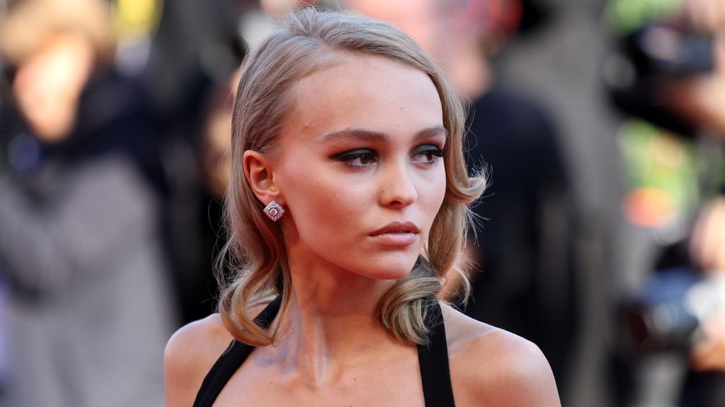 Lily Depp did not attend because she did not have a good relationship with Amber.