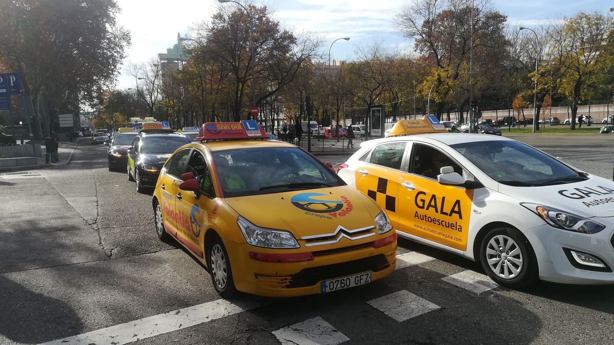 EuropaPress 2371334 autoescuelas manifestacion 10 diciembre 2018 apoyo examinadores trafico (1) EuropaPress 2371334 autoescuelas manifestacion 10 diciembre 2018 apoyo examinadores trafico (1)