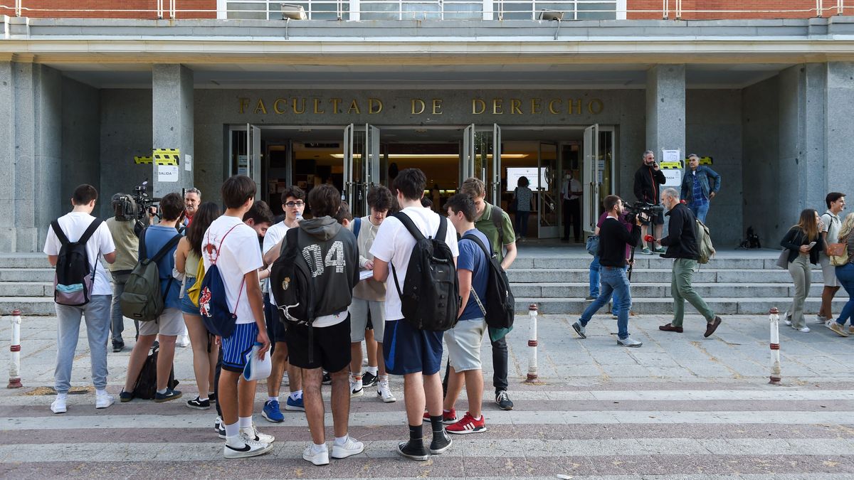 ¿Les quitan otros alumnos las plazas universitarias a los madrileños?