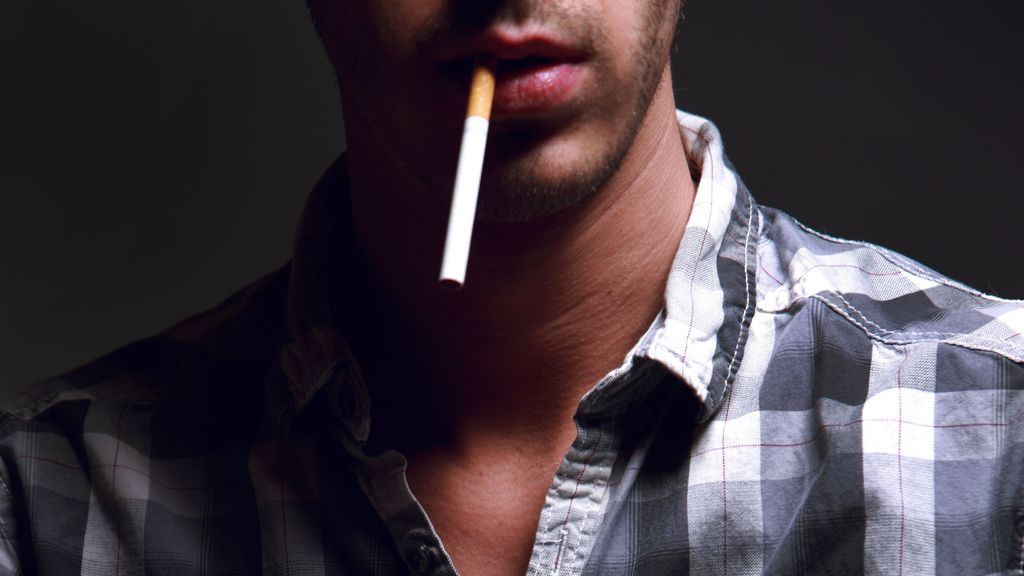Los hombres fumadores tienen hasta un 37% más de riesgo de sufrir alguna fractura osea, según un estudio
