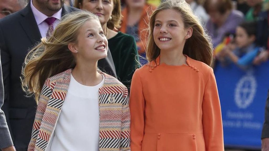 La princesa Leonor y su hermana la infanta Sofía en 2018