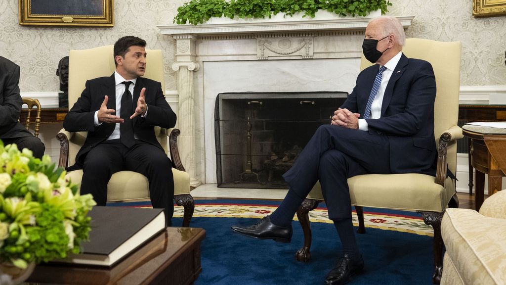 EuropaPress 4134427 presidente estados unidos joe biden homologo ucraniano vladimir zelenski