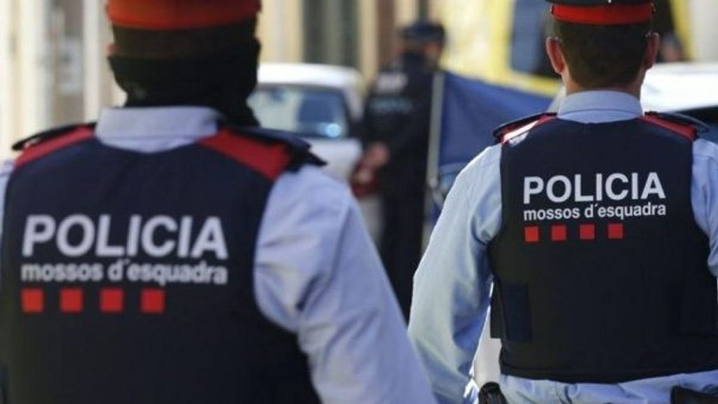 Mueren dos hombres al caer desde un puente cuando huían de los Mossos