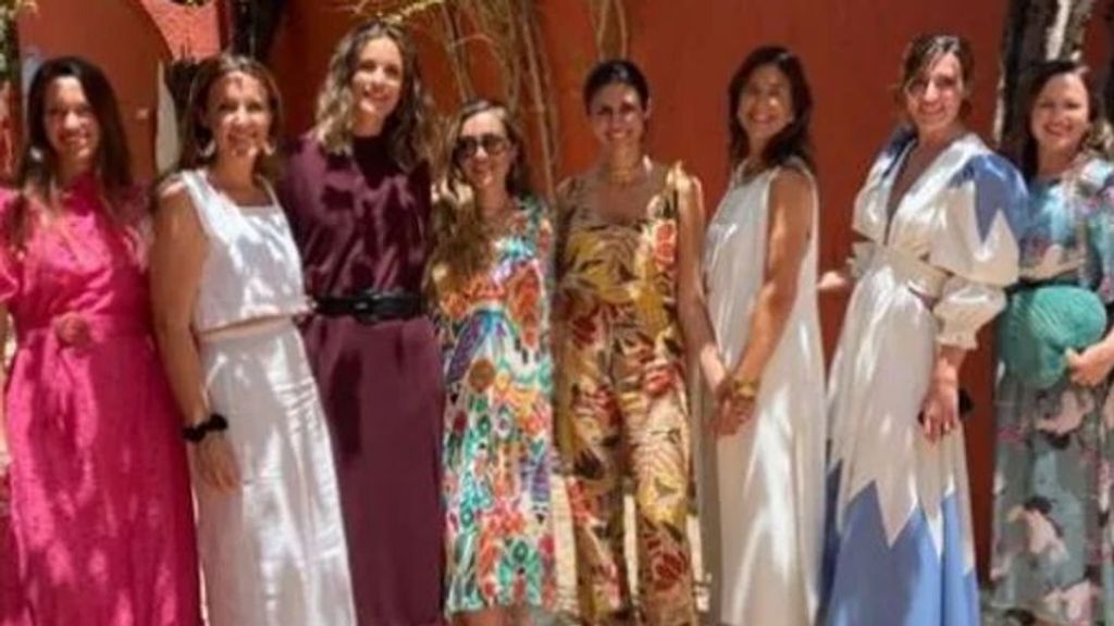 El vestido de invitada perfecto lo comparten Paula Echevarría y Eugenia  Osborne