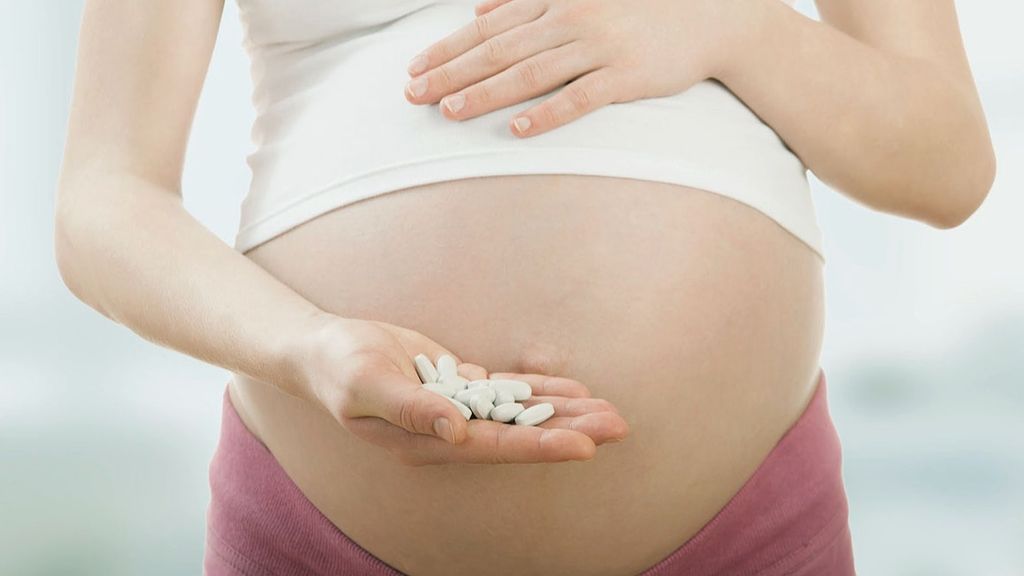 Durante el embarazo habrá que tener especial atención con los medicamentos que consumimos.
