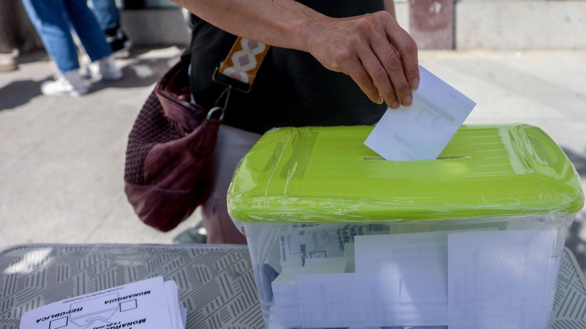 Elecciones andaluzas, diferencias entre voto nulo, voto en blanco y  abstención.