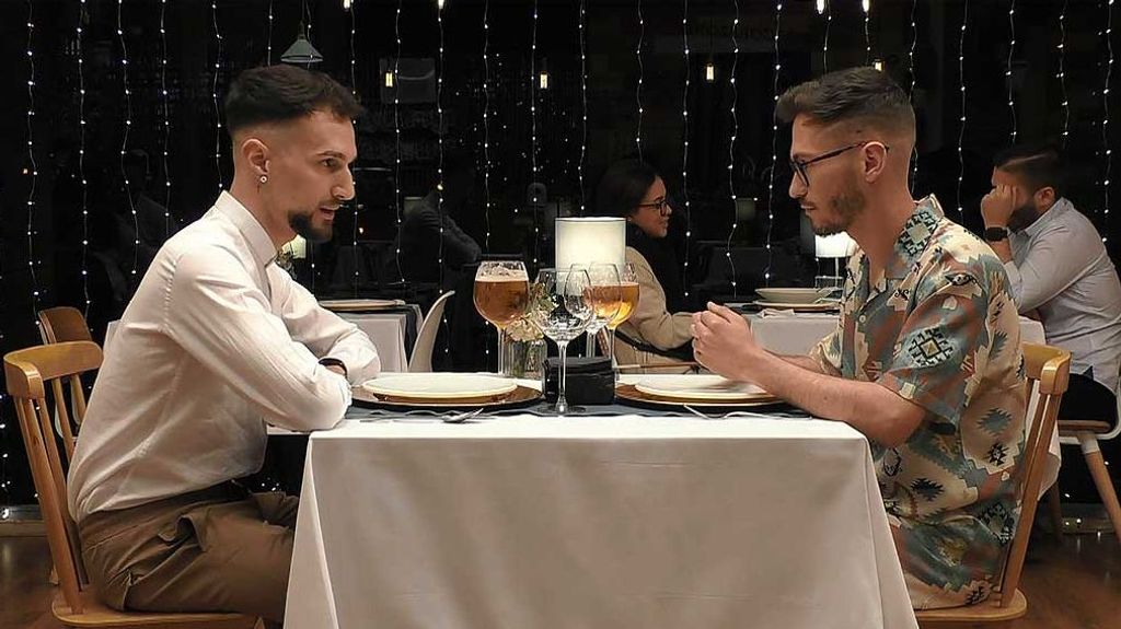 Fran y Fran durante su cita en 'First Dates'