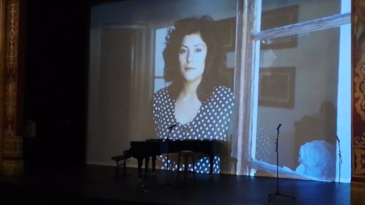 Homenaje a Almudena Grandes en el Teatro Español Homenaje a Almudena Grandes en el Teatro Español