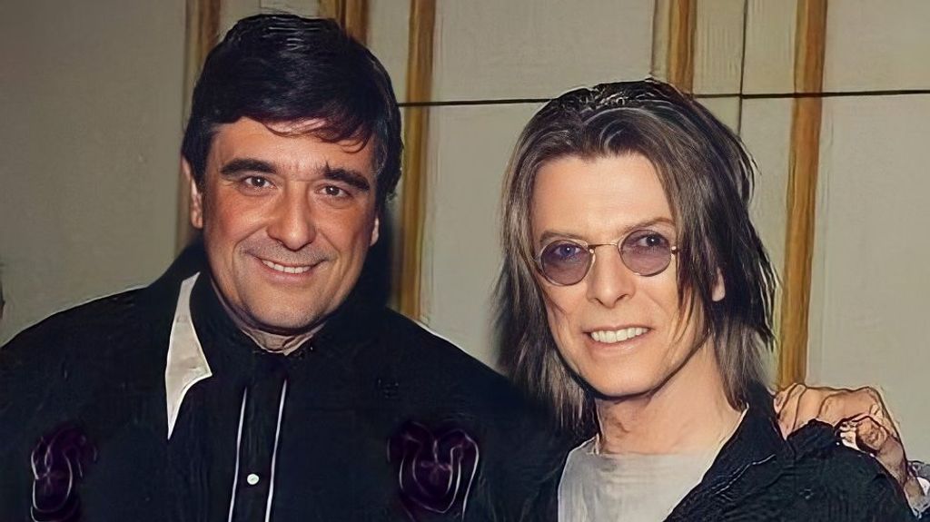 Julián Ruiz con David Bowie