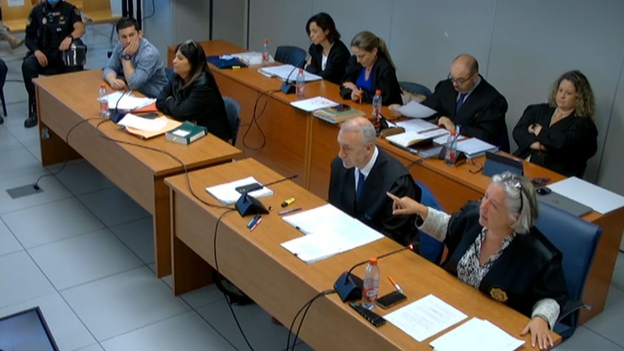 La fiscal, señalando al acusado: “Hoy estamos aquí gracias a la madre de Marta Calvo” (Junio 2022)