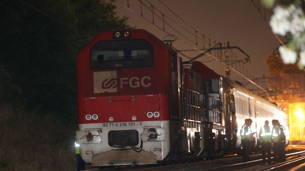 Una treintena de heridos, cinco graves en un choque entre una locomotora y un tren de cercanías