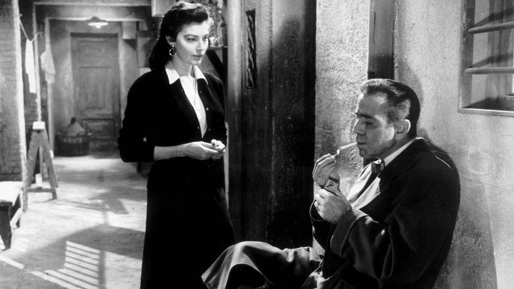 Ava Gardner y Humphrey Bogart en la película de 1954, La Condesa Descalza