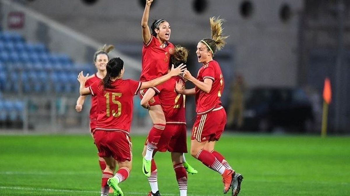 La selección femenina de fúbtol cobrará en premios lo mismo que la masculina La selección femenina de fúbtol cobrará en premios lo mismo que la masculina