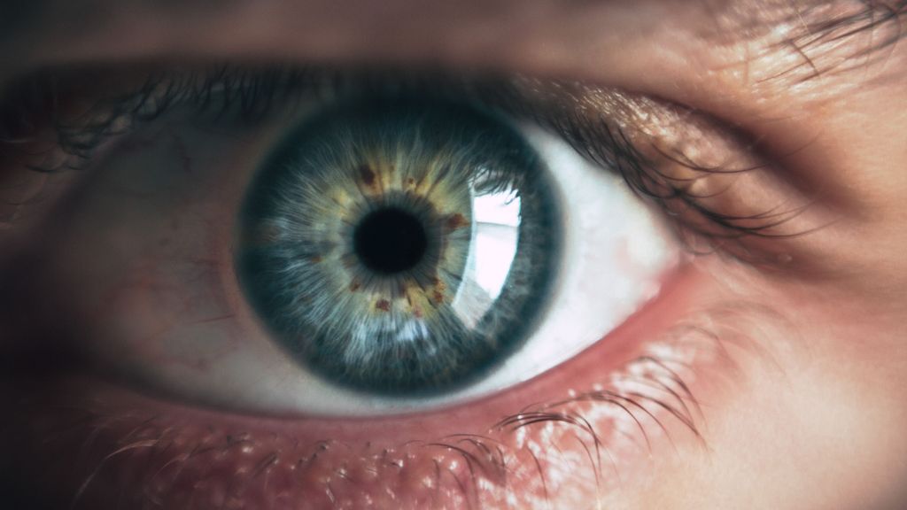 ojo azul