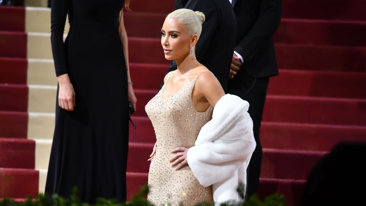 Kim Kardashian niega haber devuelto el vestido de Marilyn Monroe con "daños"