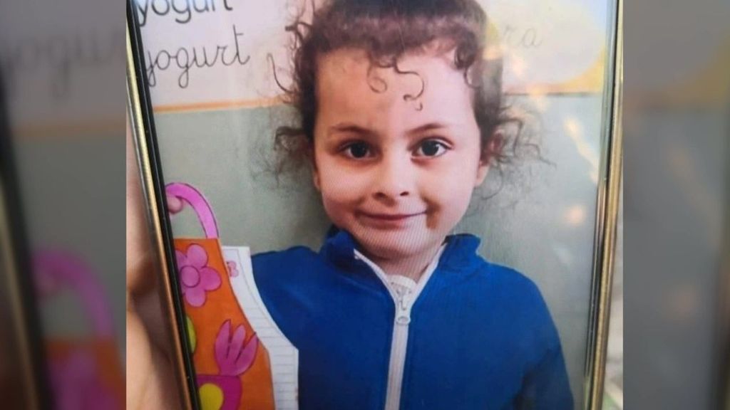 Una madre mata a su hija de 5 años y finge su secuestro en Italia