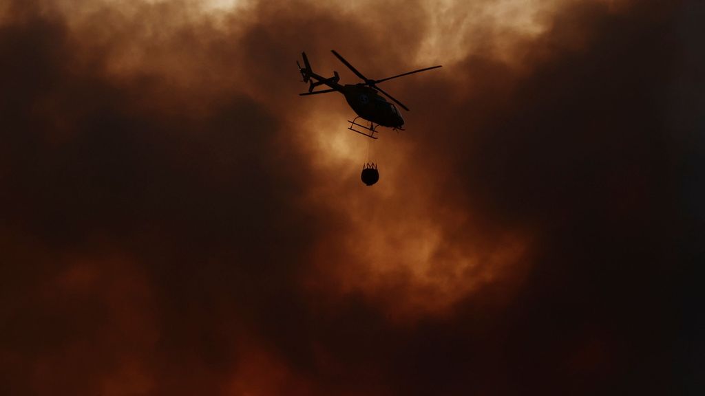 Decenas de incendios asolan la Península, Navarra y Lleida los más importantes
