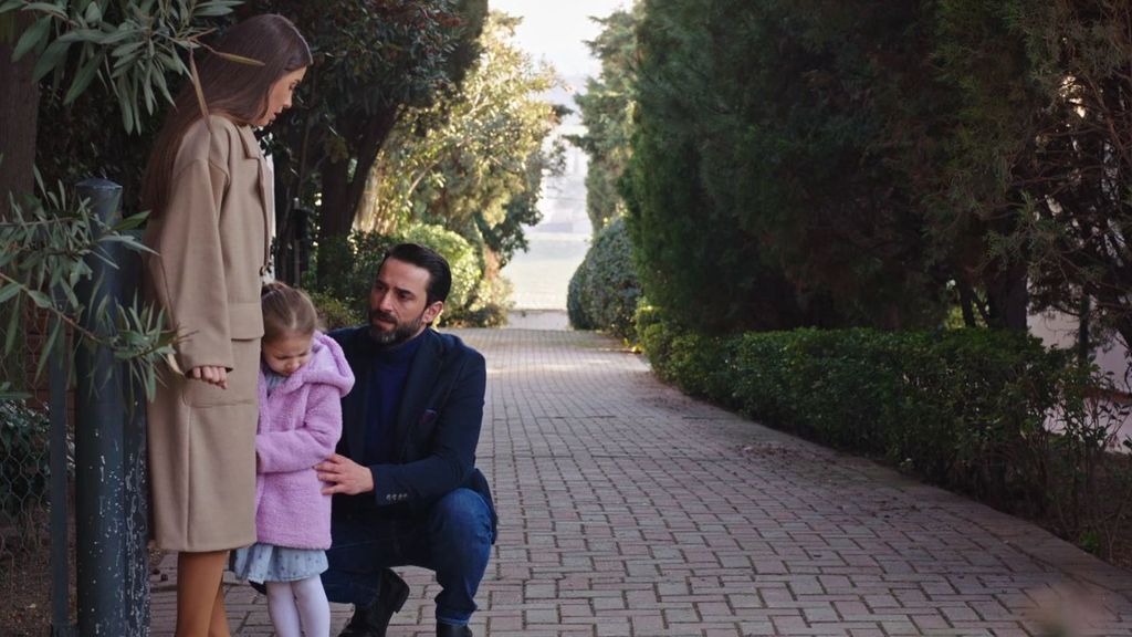 Avance: Zeynep culpa a su padre de todo, en 'Querida madre'