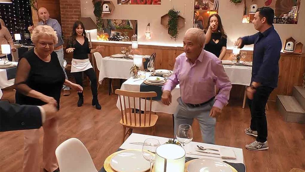 Trini, muy crítica con el twist de su cita: “No necesitas destrozarte la cadera para bailar bien”