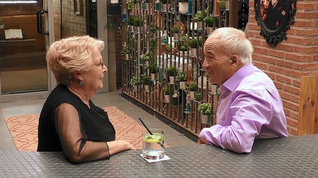 Trini y Juan en 'First Dates'