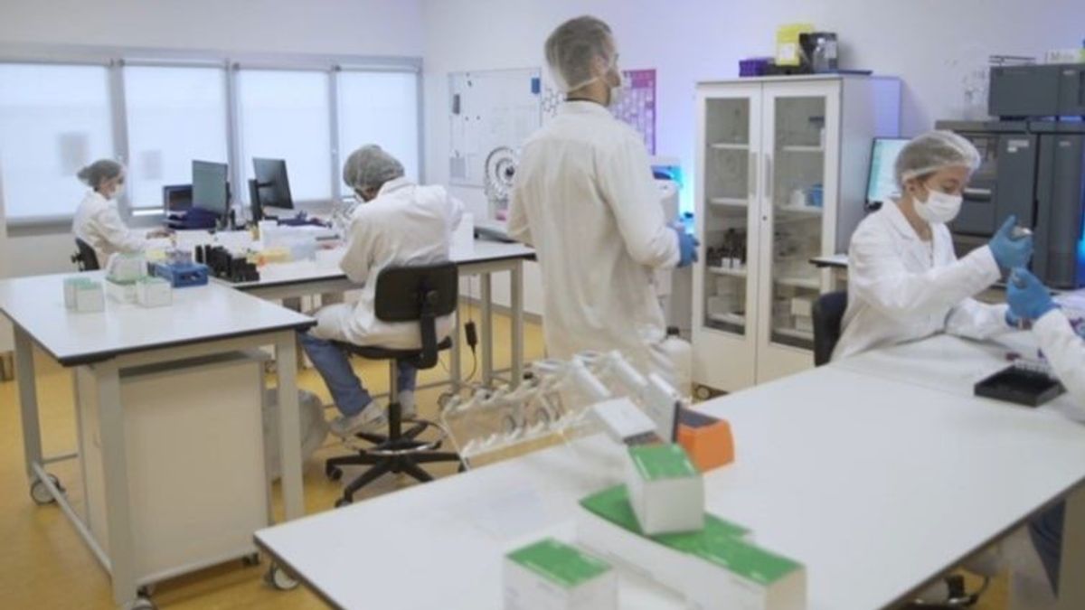 3.488 nuevos casos positivos de covid y 16 fallecidos en la Comunidad Valenciana 3.488 nuevos casos positivos de covid y 16 fallecidos en la Comunidad Valenciana